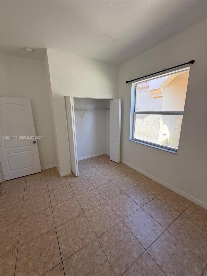 2221 NE 37th Ter, Homestead, FL 33033 Photo