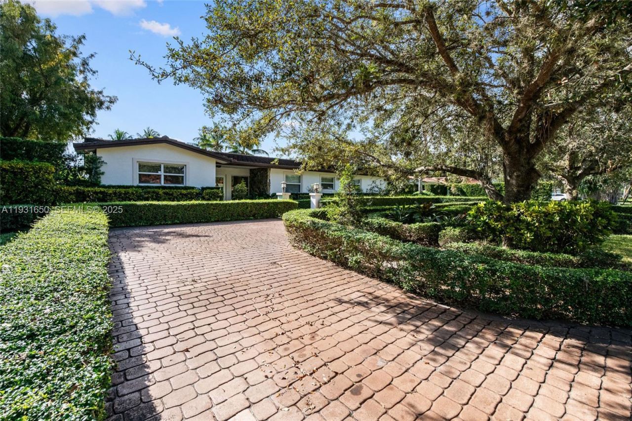 7360 SW 115th St, Pinecrest, FL 33156 Photo