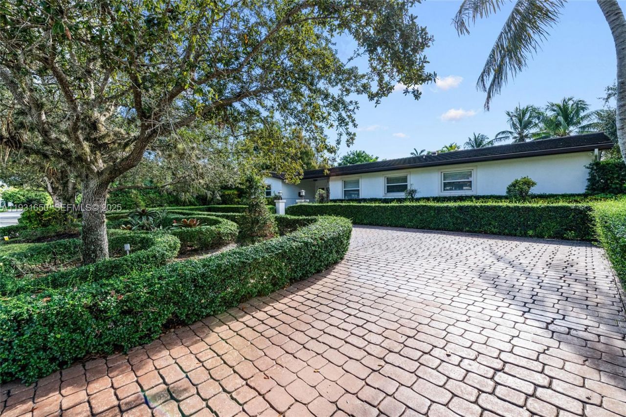 7360 SW 115th St, Pinecrest, FL 33156 Photo