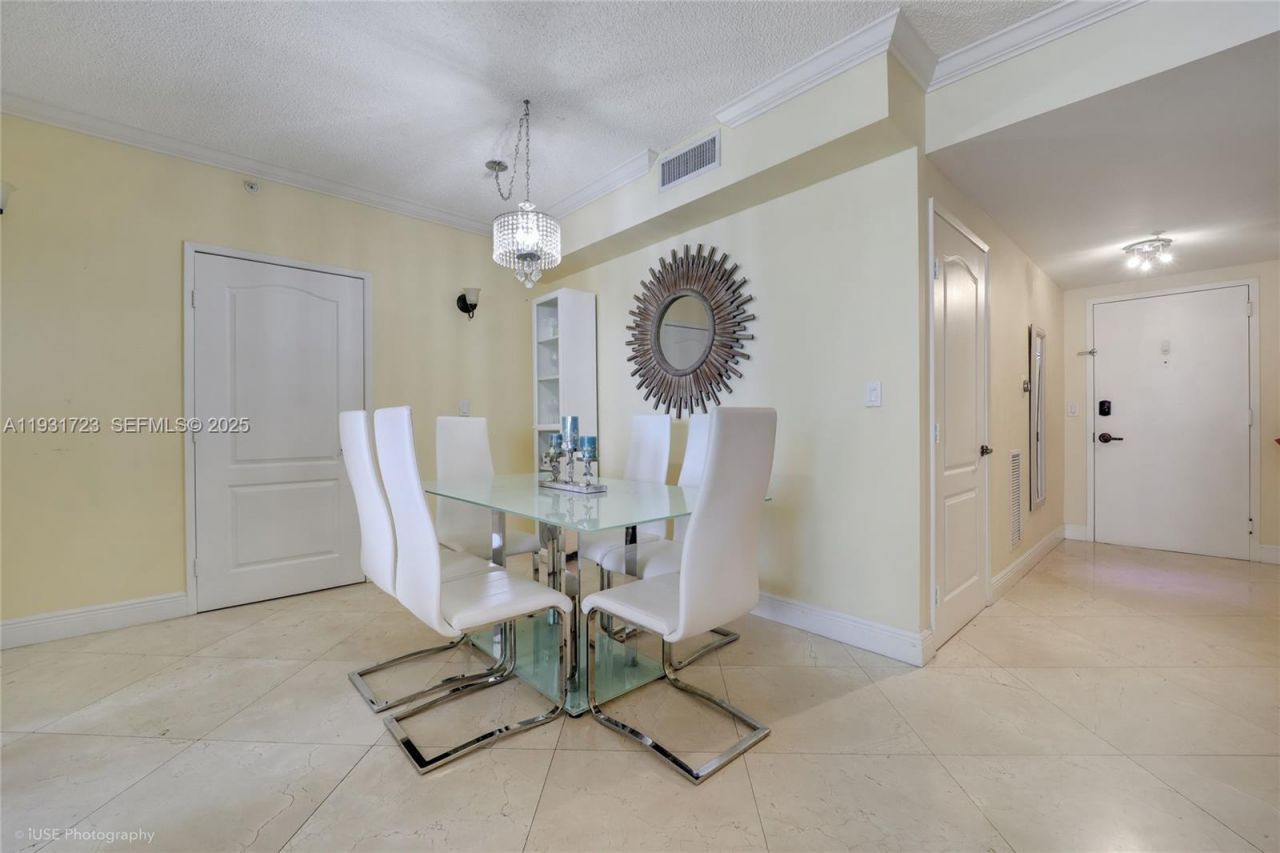 17555 Atlantic Blvd, Unit 1205, Sunny Isles Beach, FL 33160 Photo