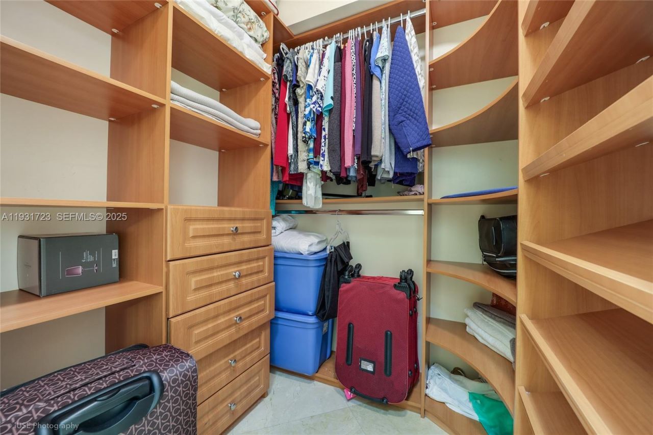 17555 Atlantic Blvd, Unit 1205, Sunny Isles Beach, FL 33160 Photo