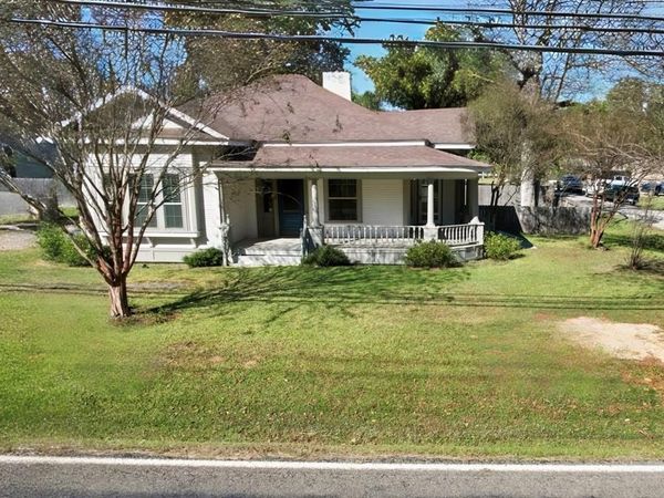 269 E Holley Street, Alba, TX 75410