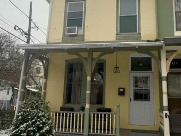 521 DOUGLASS ST, READING, PA 19601