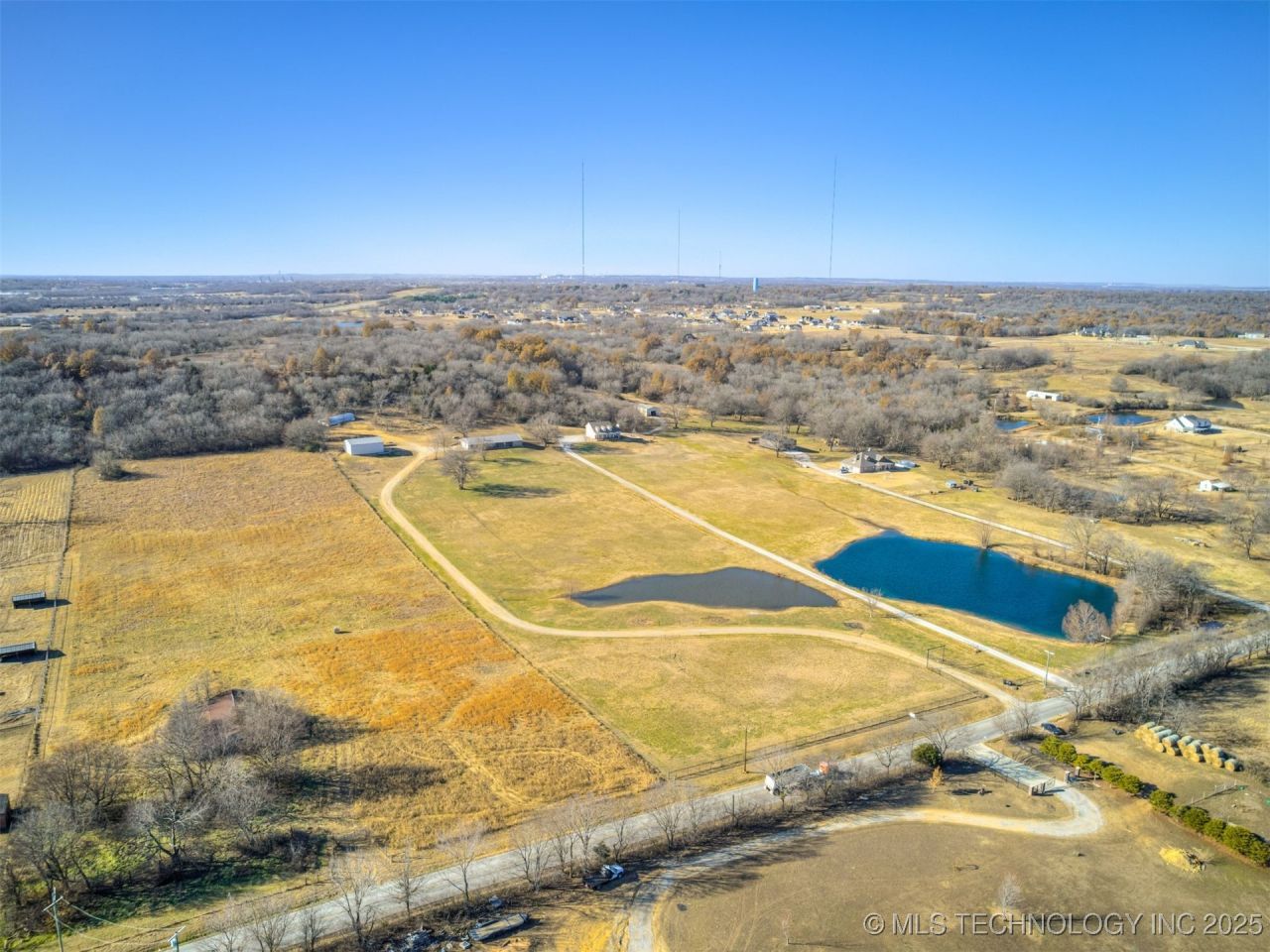 10854 S 305th East Avenue, Coweta, OK 74429 Main Photo