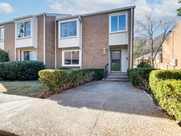 6916 Highland Park Dr, Nashville, TN 37205