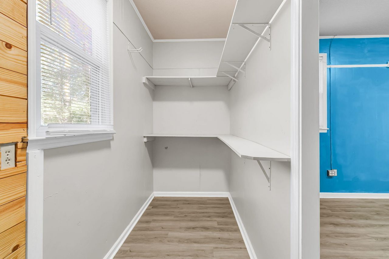 1510 Jahnz Avenue Photo 11