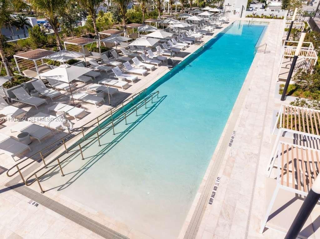 580 72nd St, Unit 1712, Miami, FL 33141 Photo