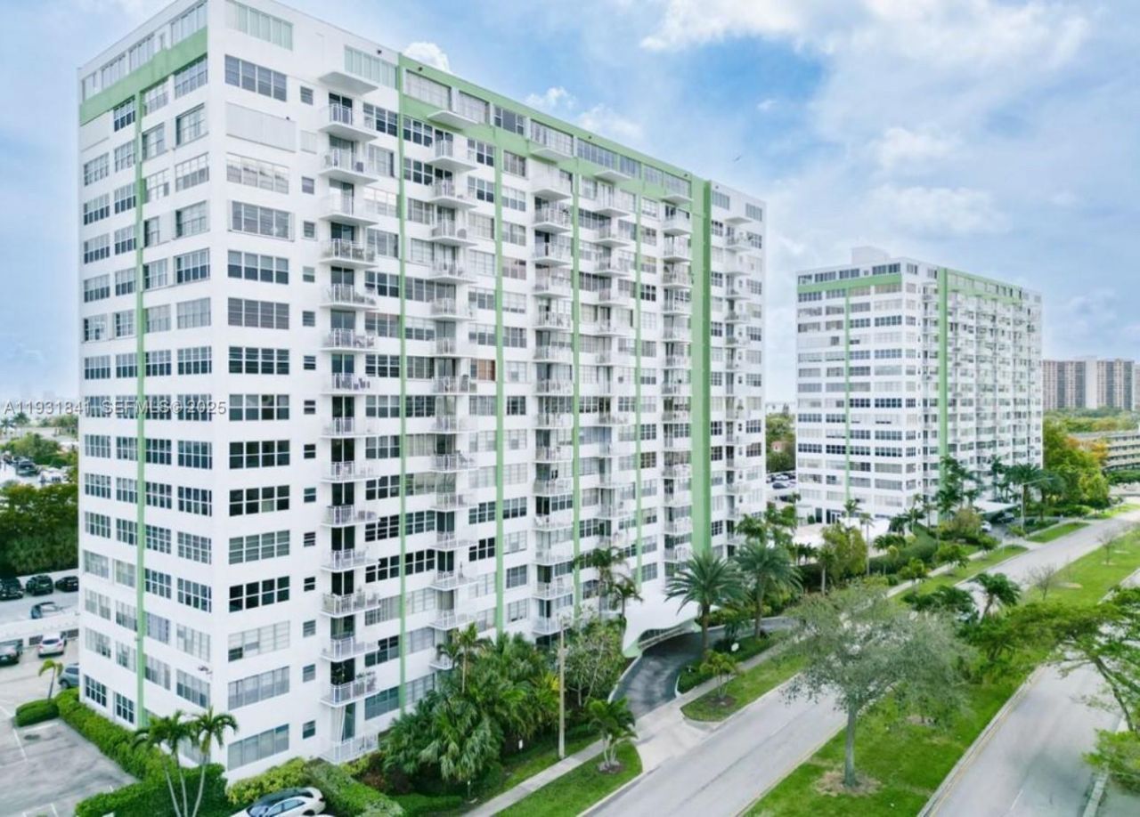 2150 Sans Souci Blvd , Unit C1502, North Miami, FL 33181 Photo