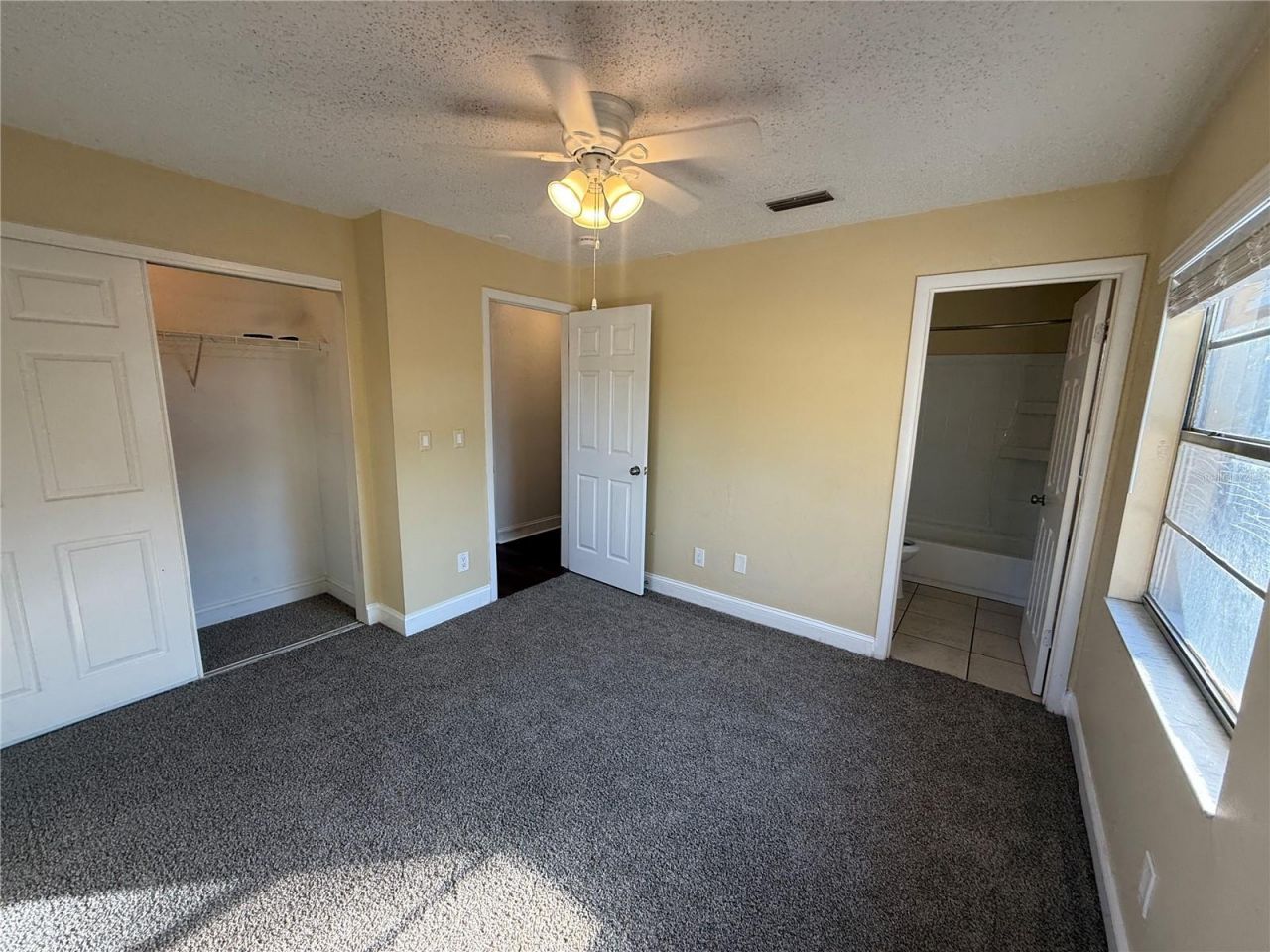 2305 26th Avenue W, Bradenton, FL 34205 Photo