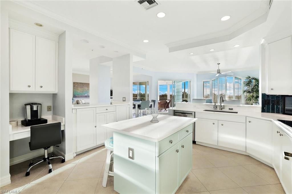 4811 Island Pond Ct, Unit 302, Bonita Springs, FL 34134 Photo