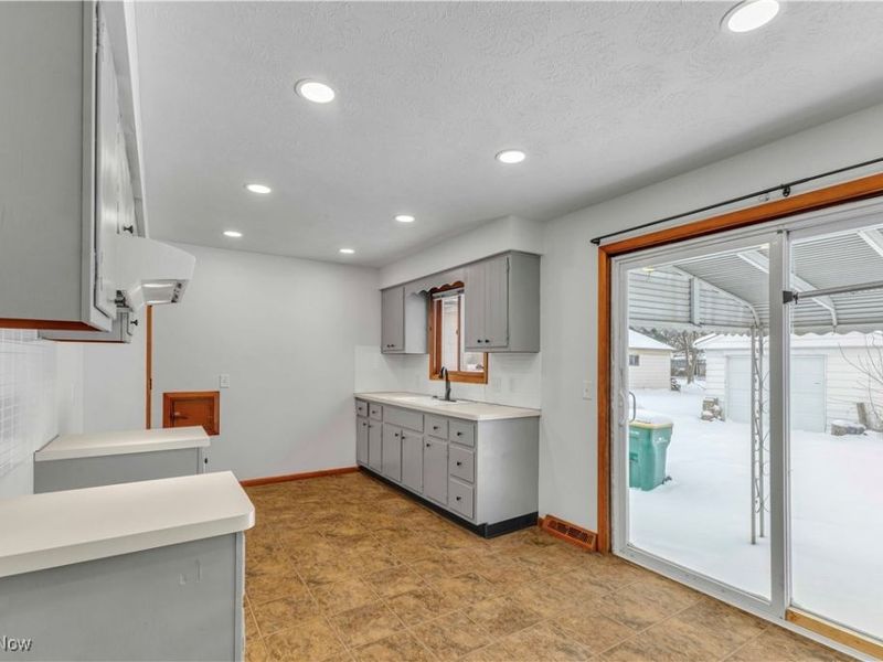 14808 James Avenue, Maple Heights, OH 44137 Photo 12