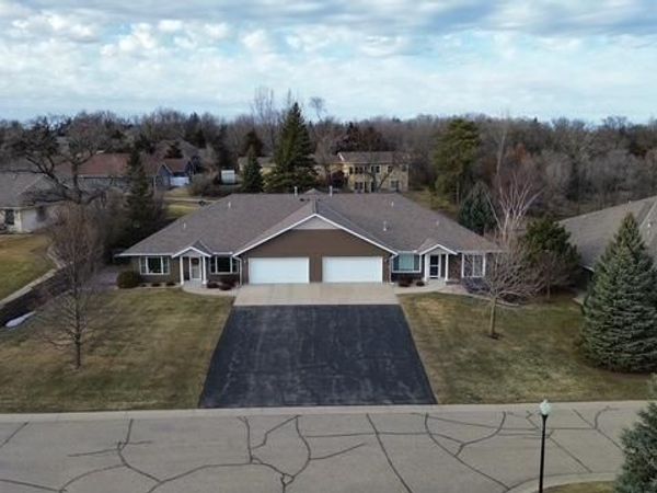 125 Meadow Lane, New London, MN 56273