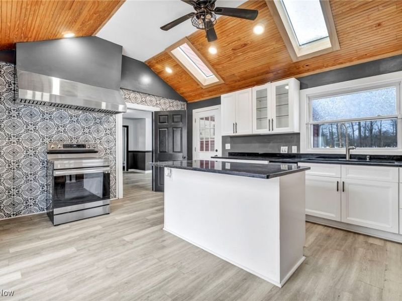 6847 State Route 303, Windham, OH 44288 Photo 18