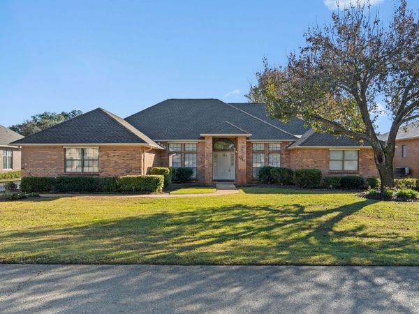 2640 Masters Boulevard, Navarre, FL 32566