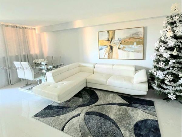 9410 W Flagler St , Unit 409, Miami, FL 33174