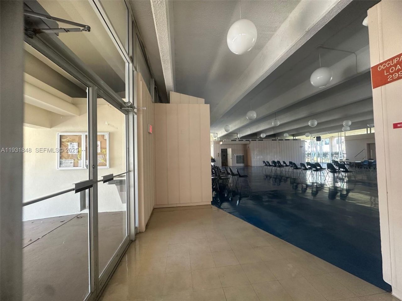 1530 NE 191st St , Unit 205, Miami, FL 33179 Photo