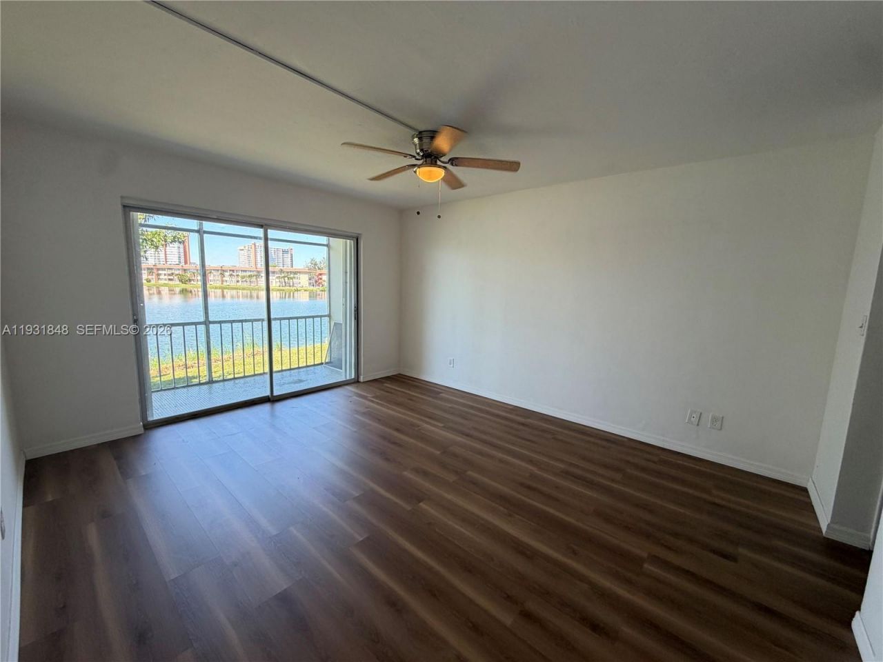 1530 NE 191st St, Unit 205, Miami, FL 33179 Photo