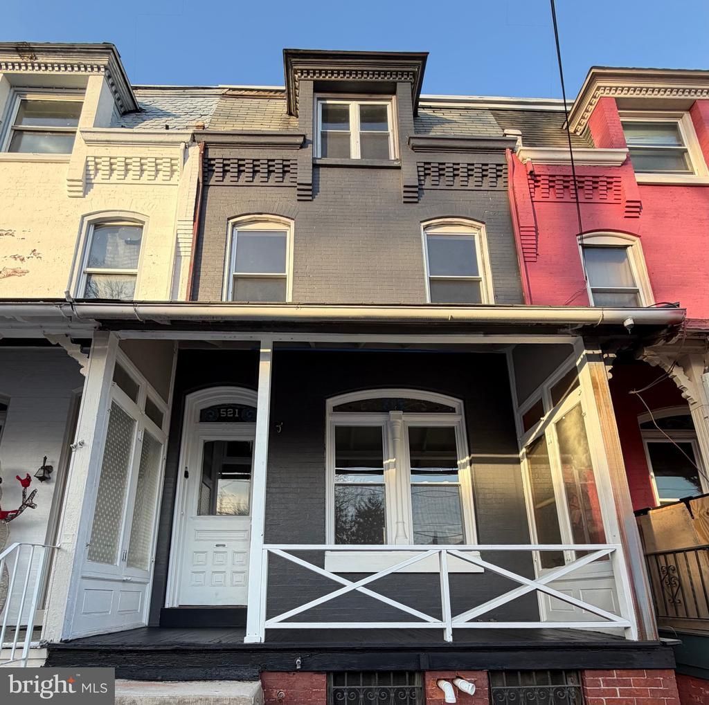 521 Windsor Street, Reading, PA 19601 Main Photo