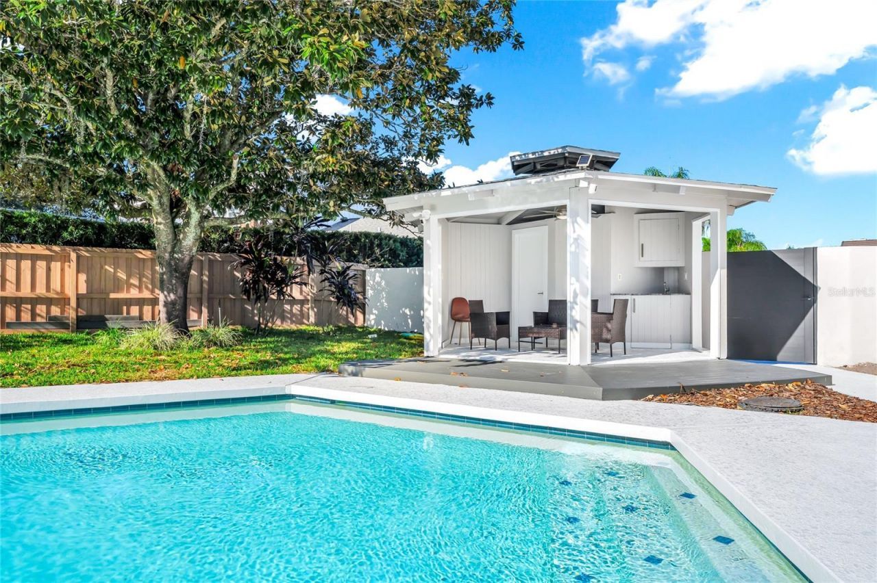 8922 Bay Cove Court, Orlando, FL 32819 Photo