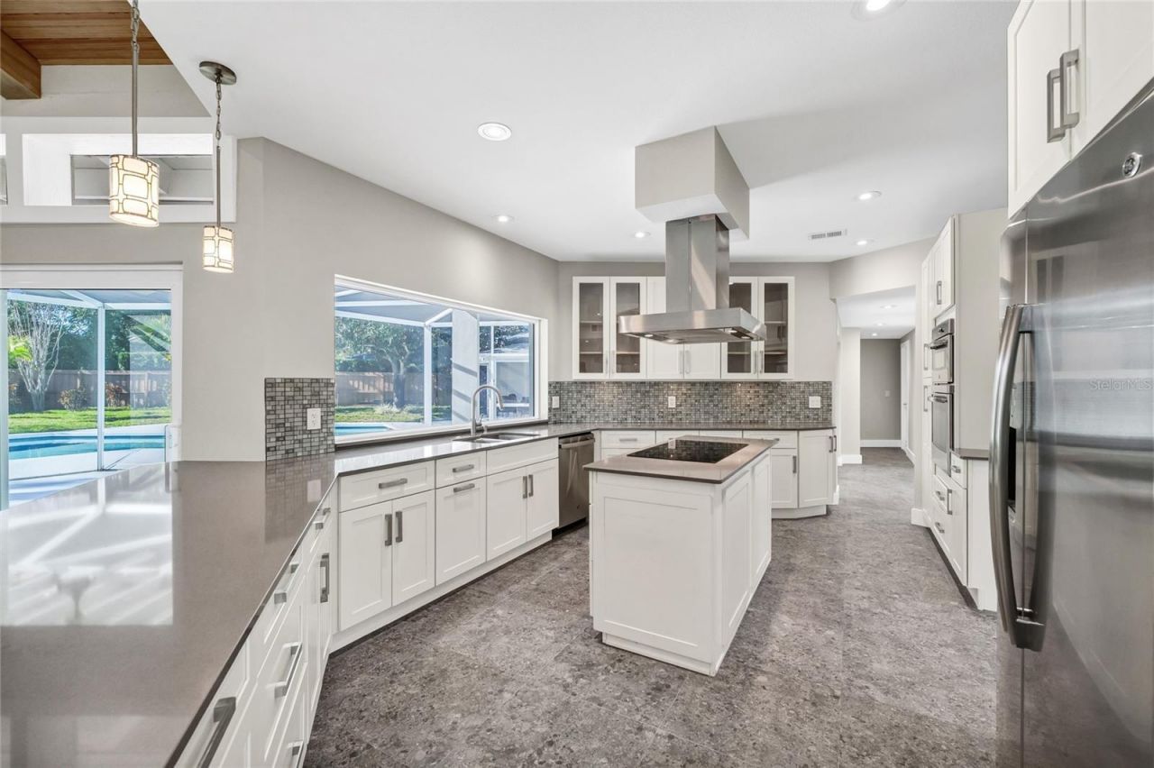 8922 Bay Cove Court, Orlando, FL 32819 Photo