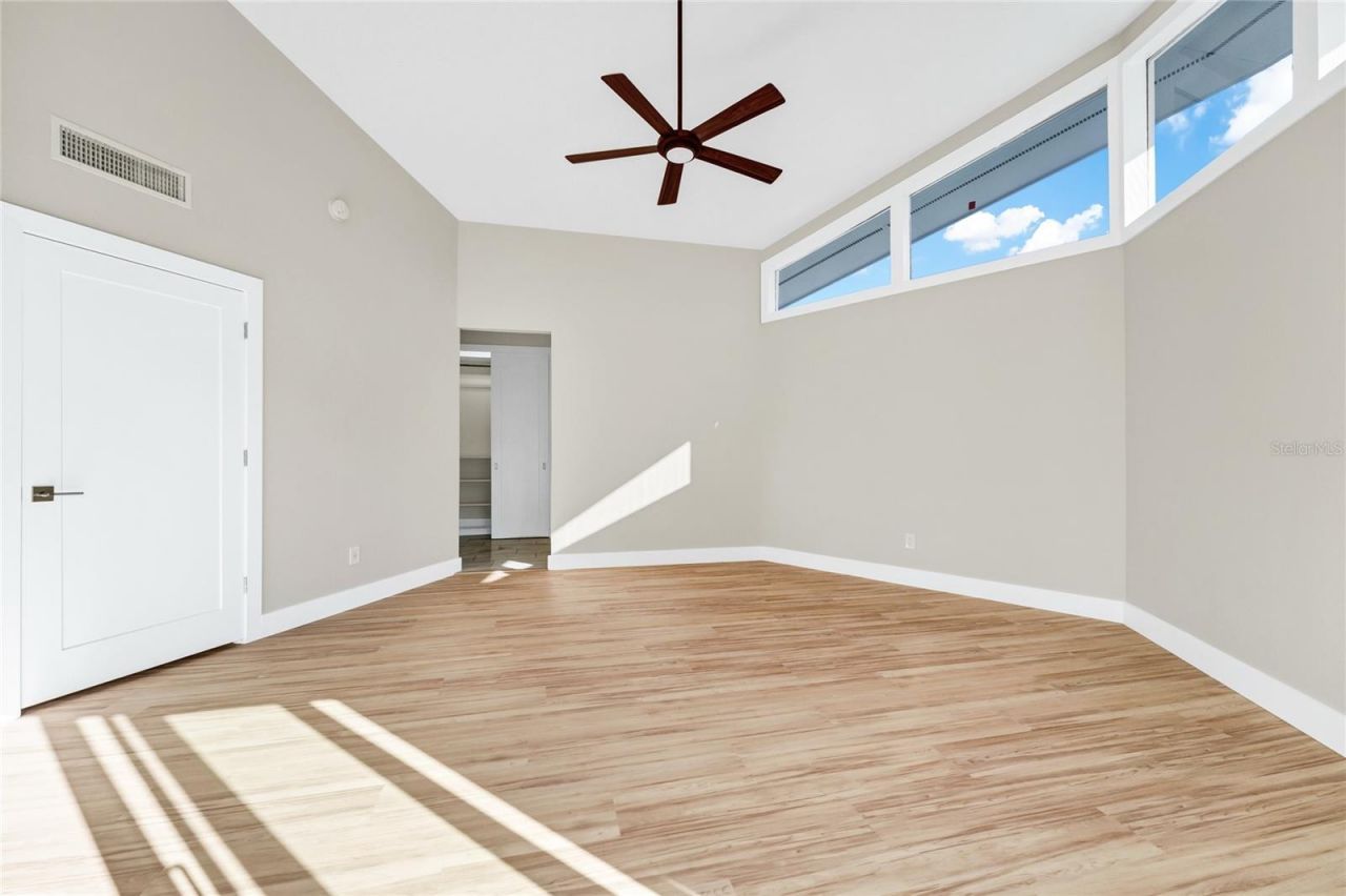 8922 Bay Cove Court, Orlando, FL 32819 Photo