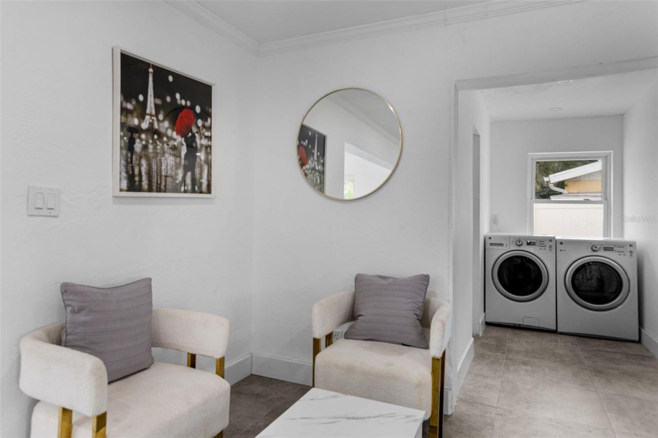 4681 Carson Street Ne, Saint Petersburg, FL 33703 Photo