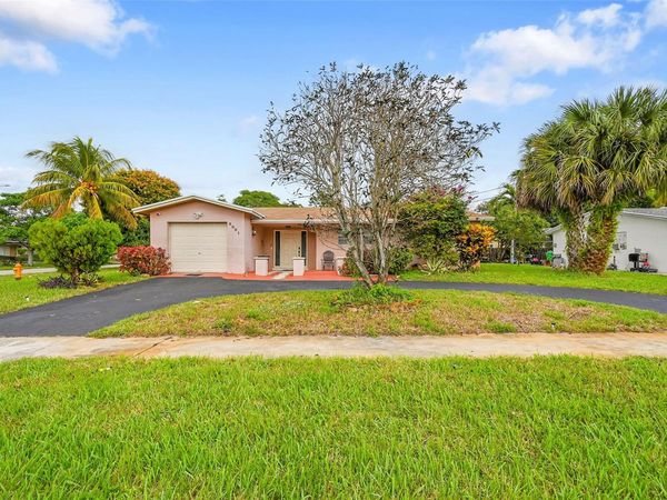 5991 NW 13th St, Sunrise, FL 33313