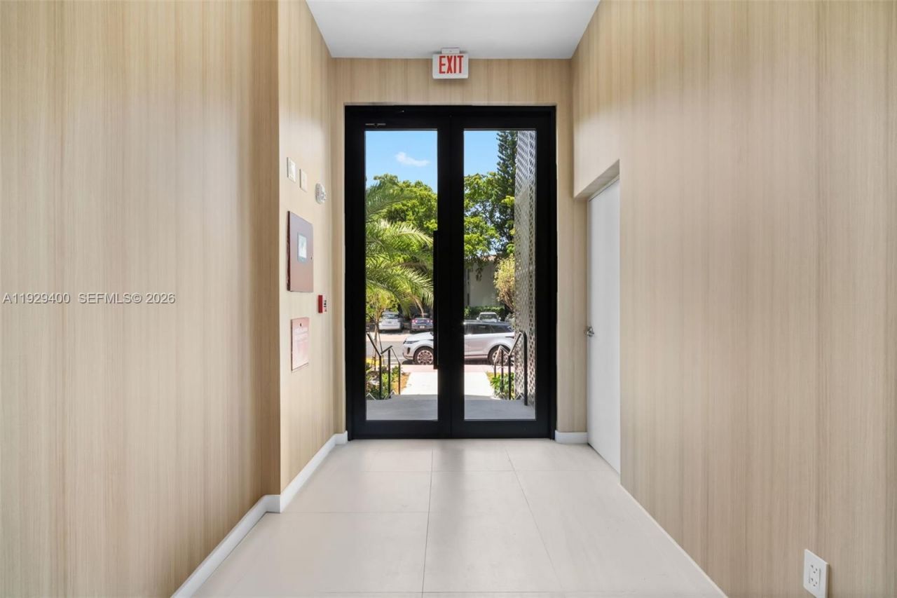 756 84th St, Miami Beach, FL 33141 Photo