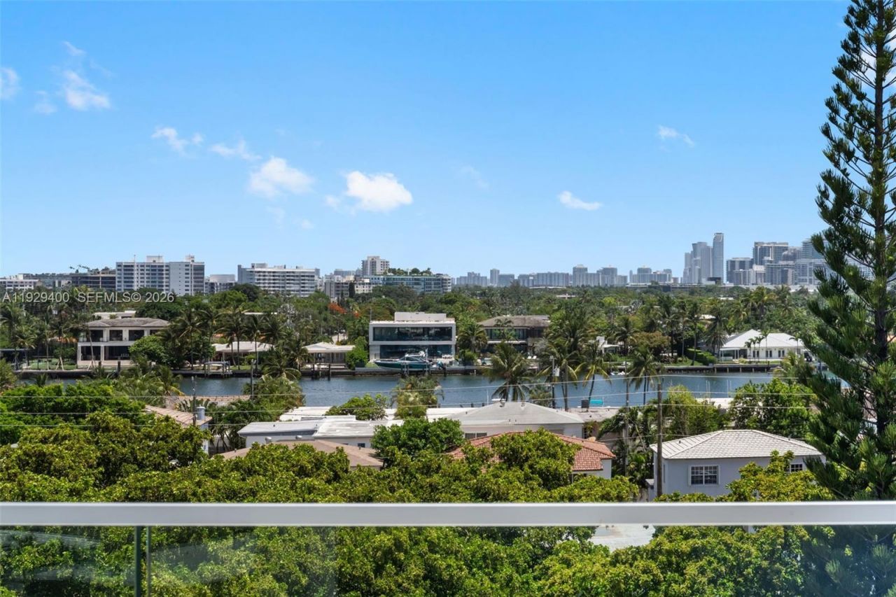 756 84th St, Miami Beach, FL 33141 Photo