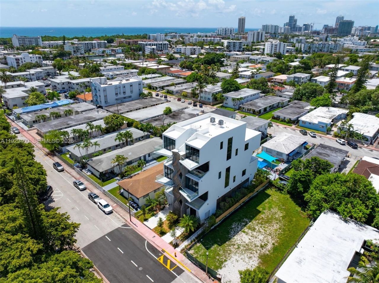 756 84th St, Miami Beach, FL 33141 Photo