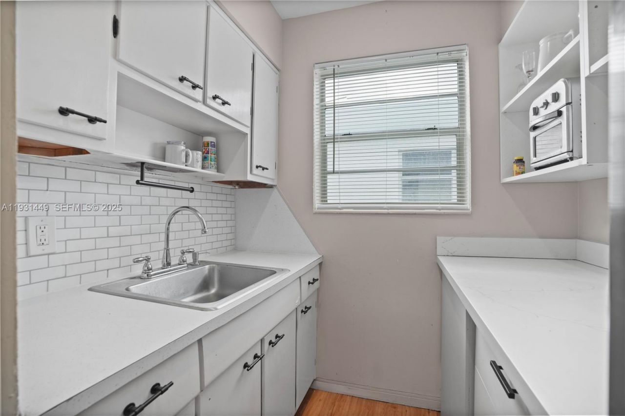 200 76th St, Unit 56, Miami Beach, FL 33141 Photo