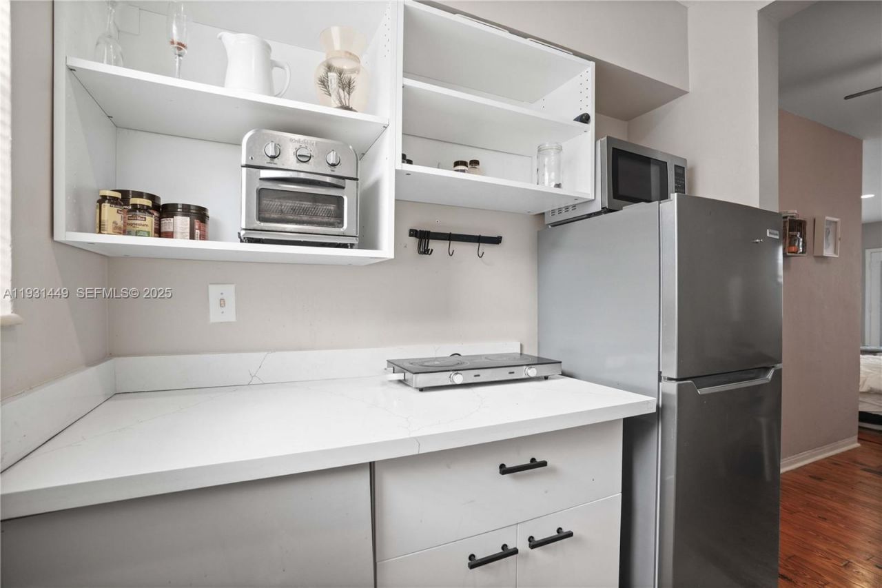 200 76th St, Unit 56, Miami Beach, FL 33141 Photo