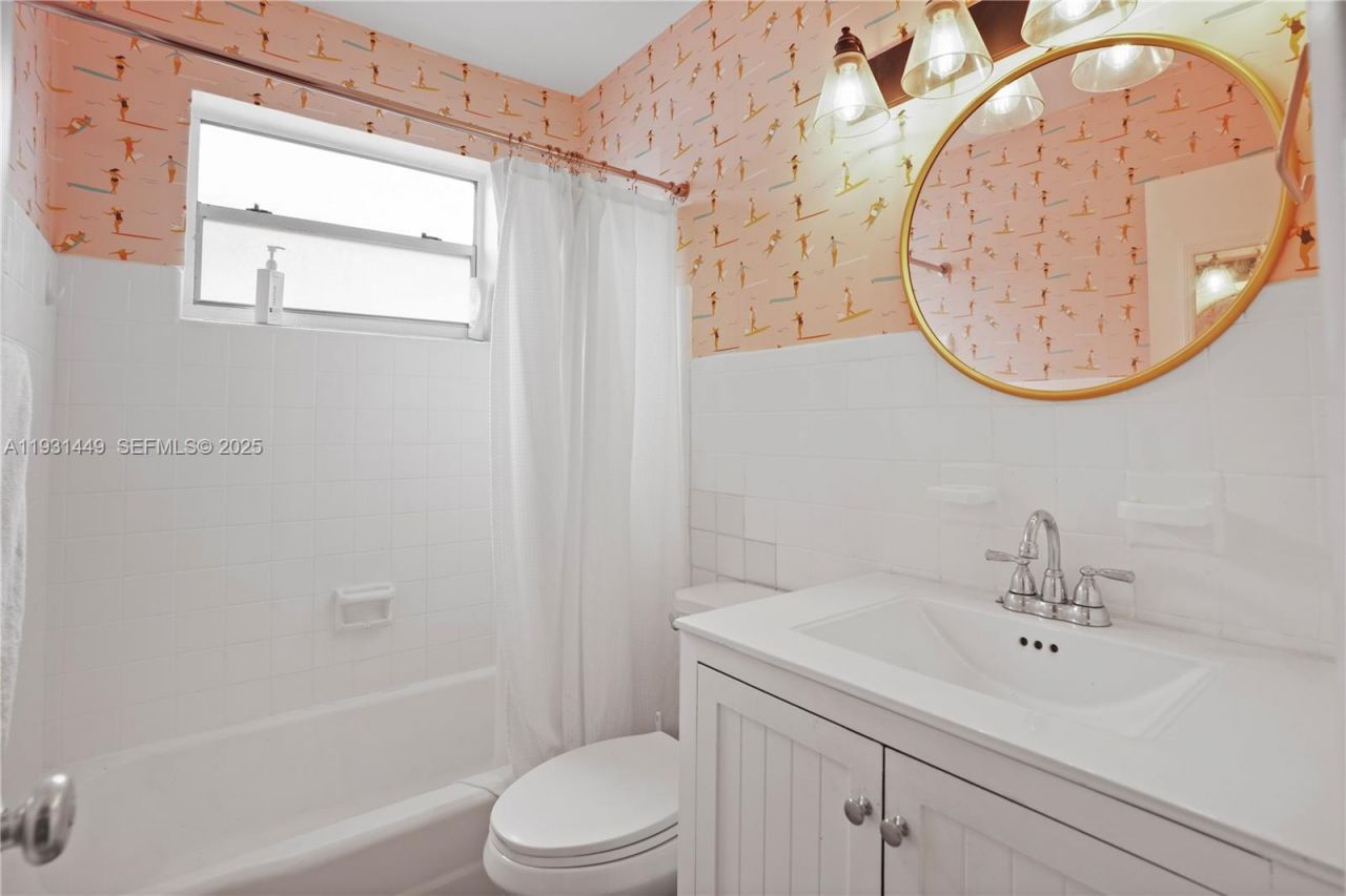 200 76th St, Unit 56, Miami Beach, FL 33141 Photo