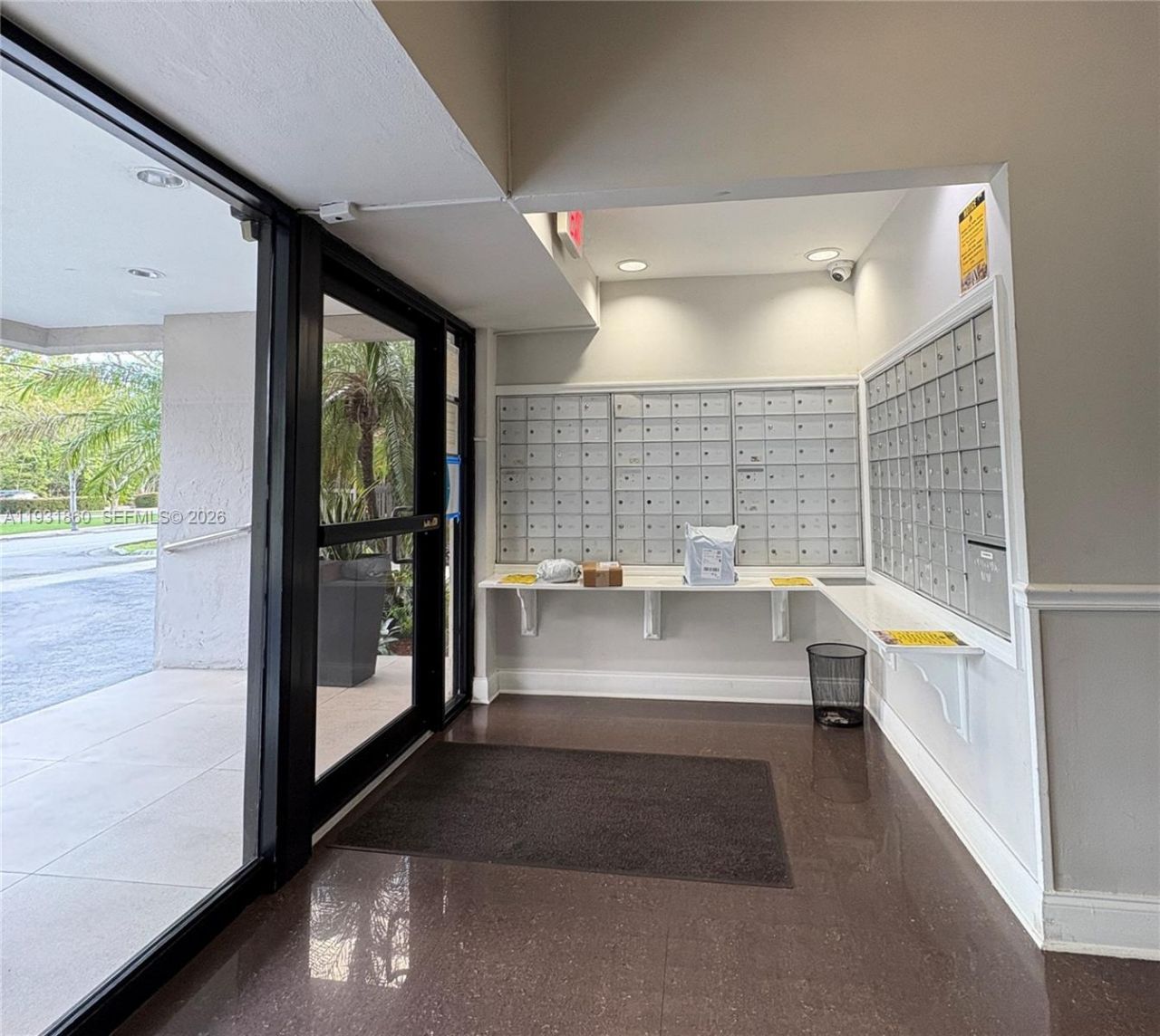 2500 NE 135th St, Unit C502, North Miami, FL 33181 Photo