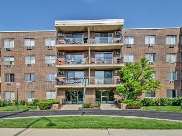9445 KENTON Avenue, Unit 206, Skokie, IL 60076