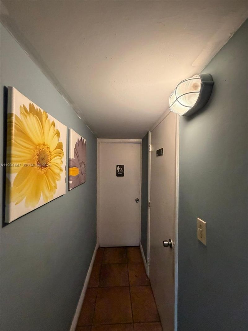 4700 NW 7th St Unit 12-13, Miami, FL 33126 Photo