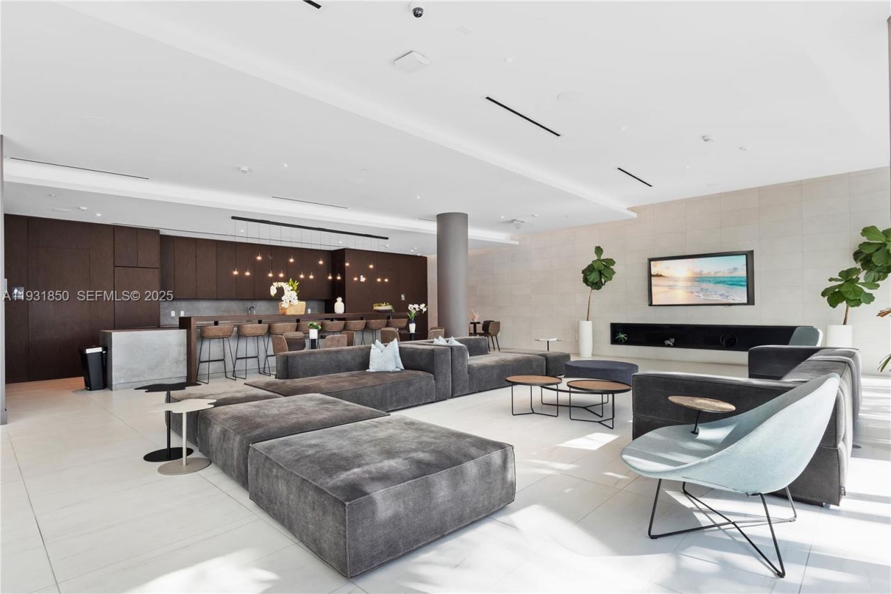 3900 Biscayne Blvd , Unit S-802, Miami, FL 33137 Photo