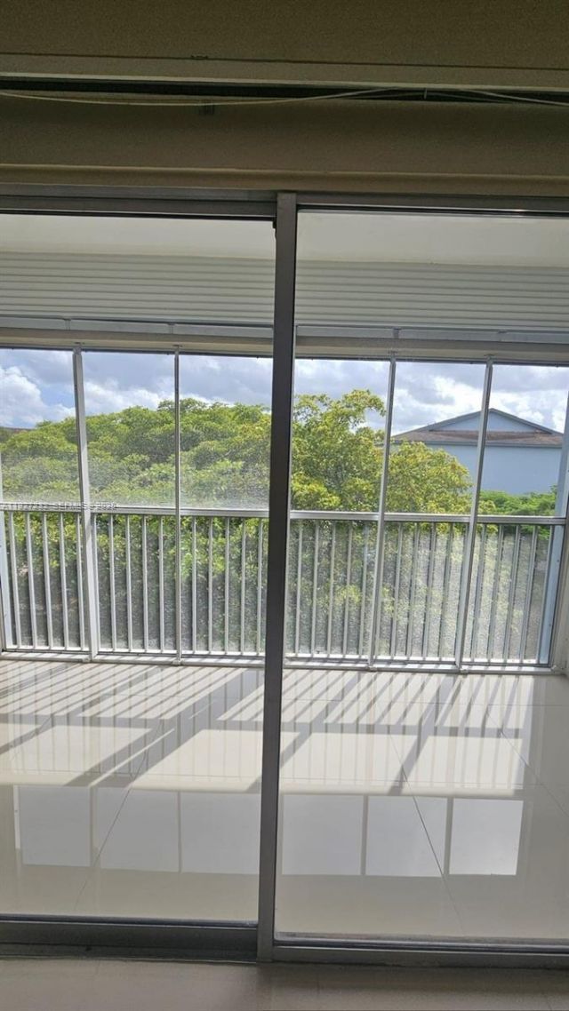 1401 SW 128th Ter, Unit 410H, Pembroke Pines, FL 33027 Photo