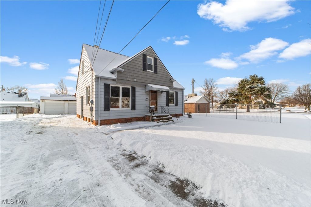 16379 Hummel Road, Brook Park, OH 44142 Main Photo