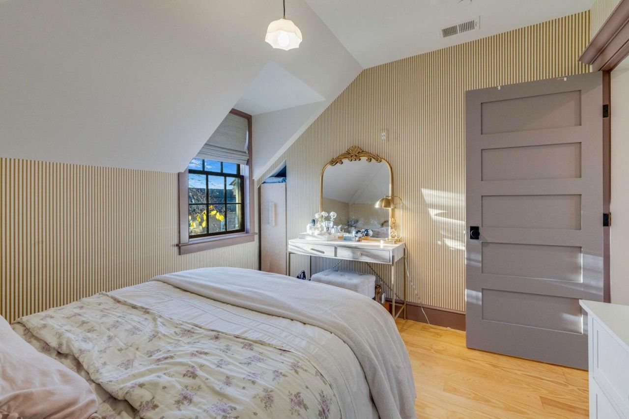 265 Coming Street Photo 24