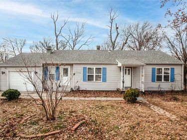 4928 N Topping Avenue, Kansas City, MO 64119