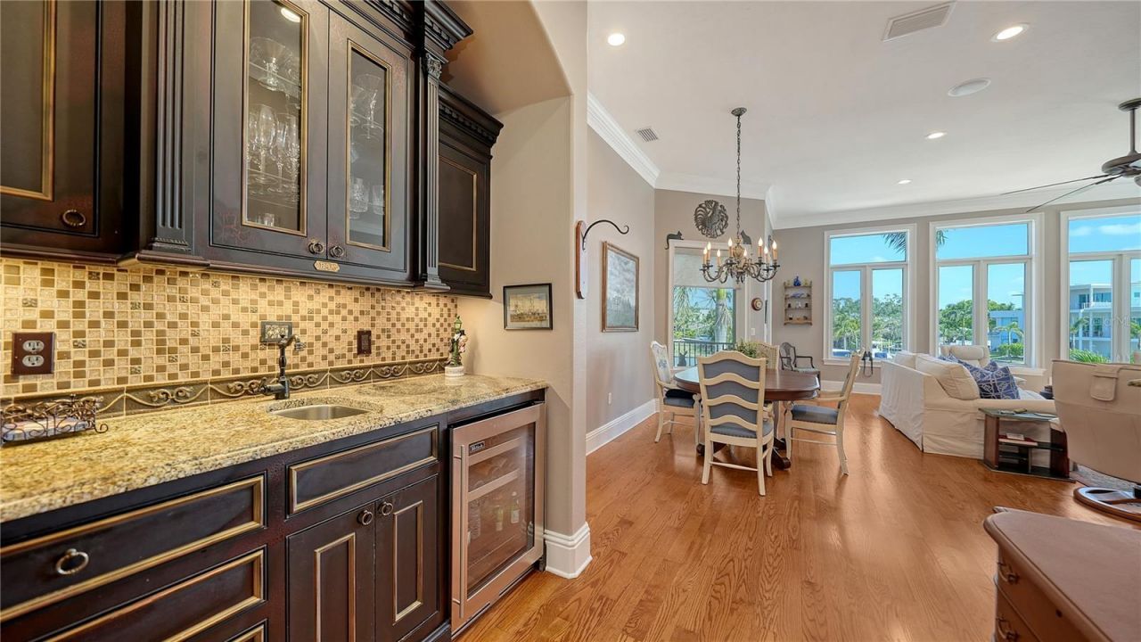 975 Whitakers Lane, Sarasota, FL 34236 Photo
