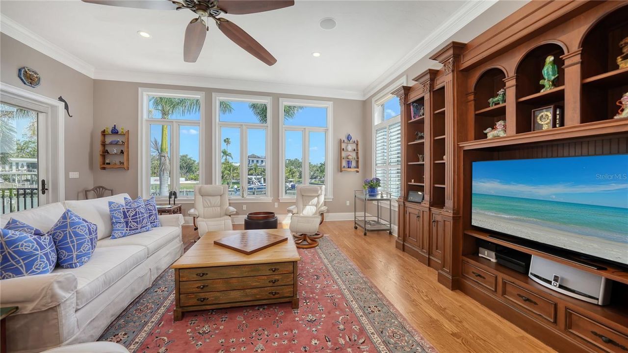 975 Whitakers Lane, Sarasota, FL 34236 Photo