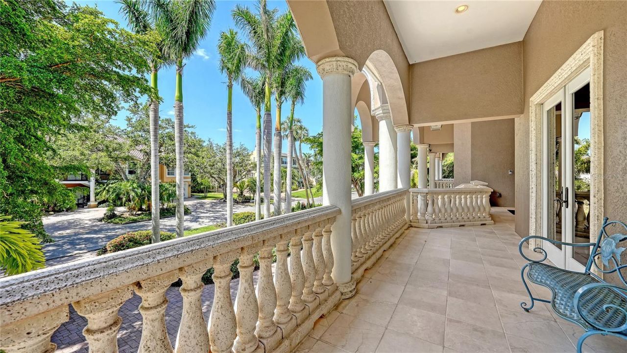 975 Whitakers Lane, Sarasota, FL 34236 Photo