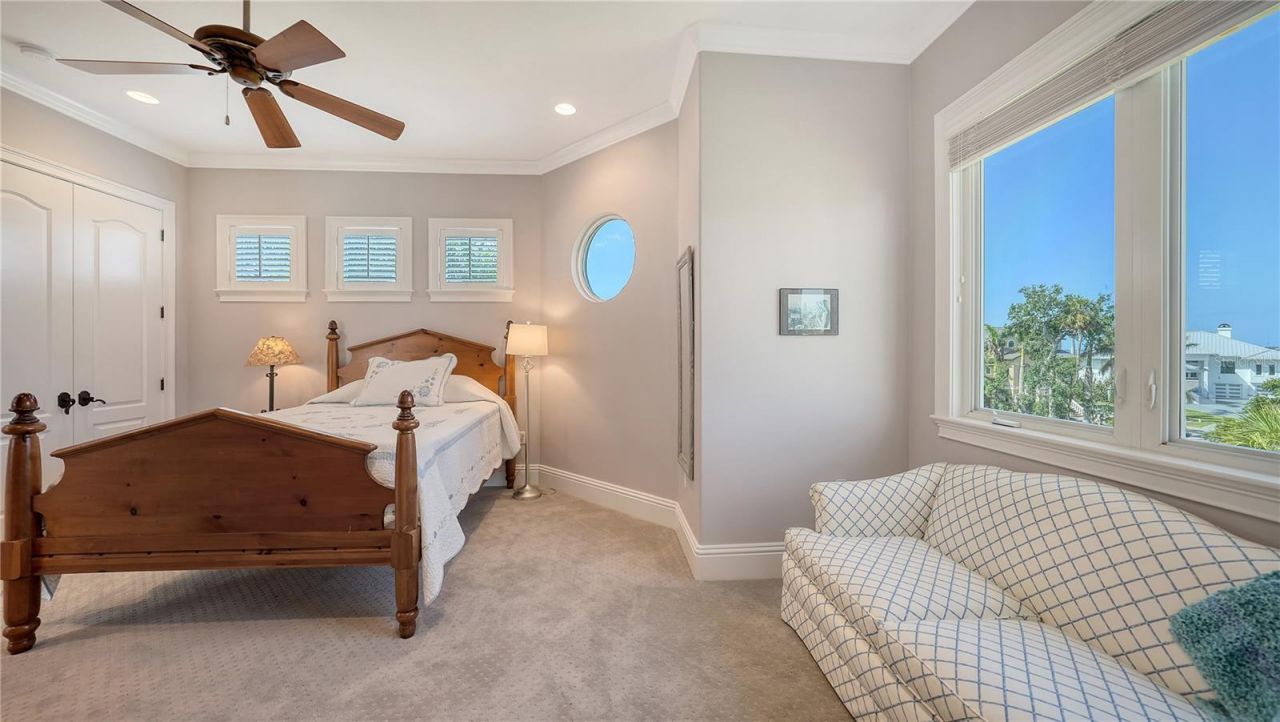 975 Whitakers Lane, Sarasota, FL 34236 Photo