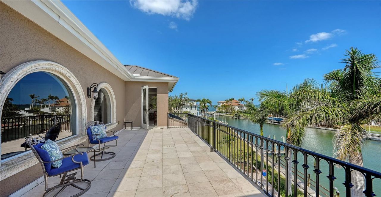 975 Whitakers Lane, Sarasota, FL 34236 Photo