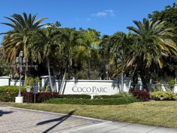 621 Lyons Rd, Unit 9201, Coconut Creek, FL 33063