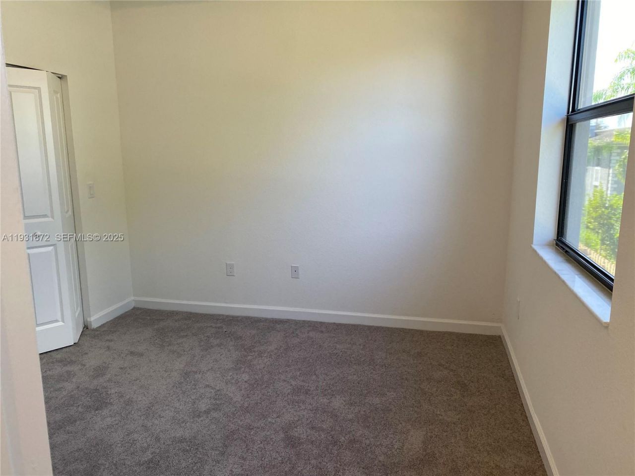 21065 NE 8th Ave, Miami, FL 33179 Photo
