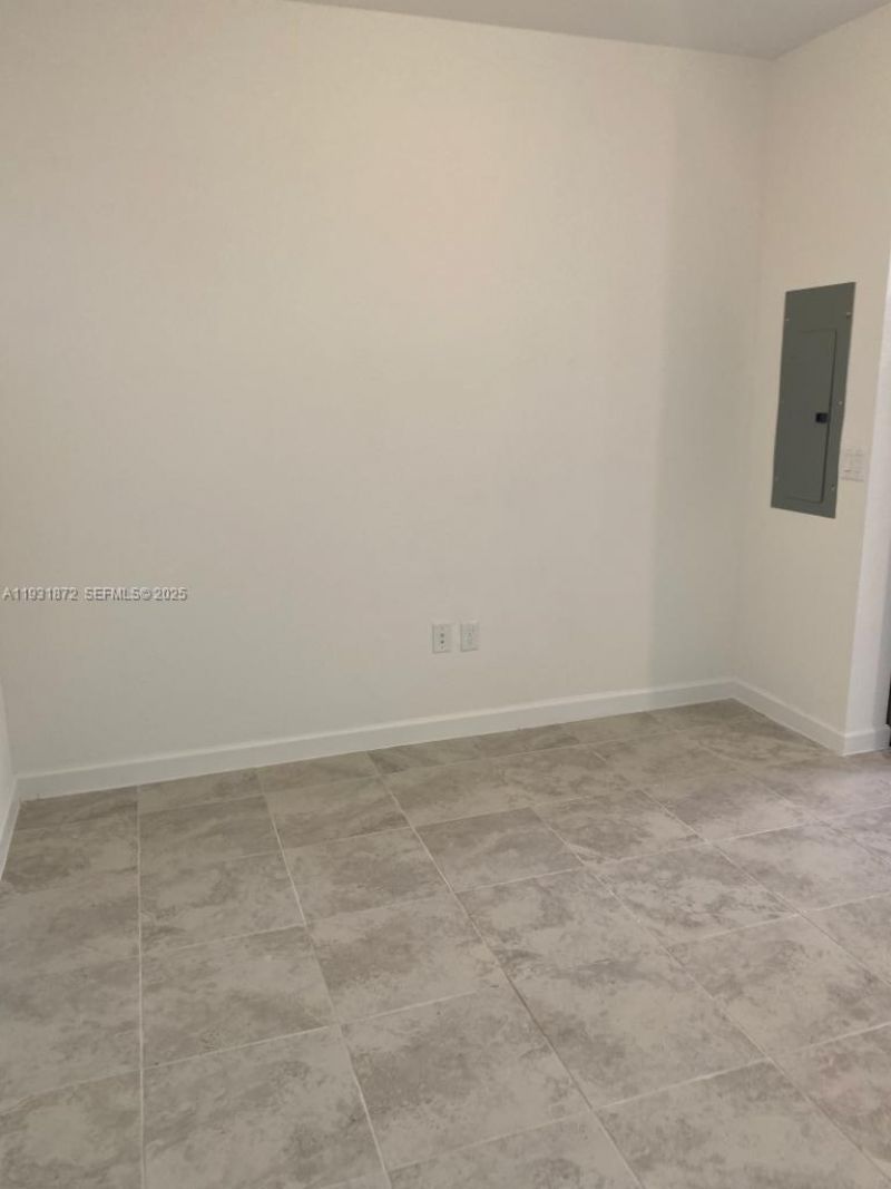 21065 NE 8th Ave, Miami, FL 33179 Photo