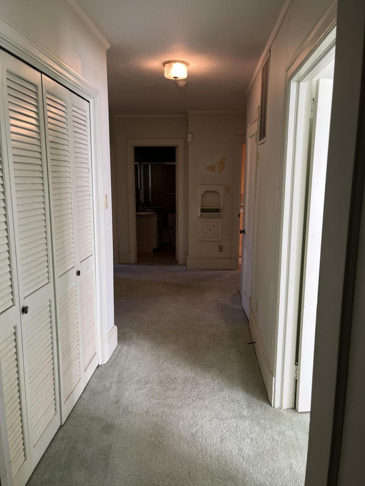 2565 Saint Matthews Road Photo 22